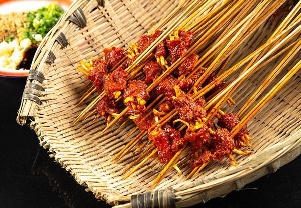 斗城老妈砂锅串串香